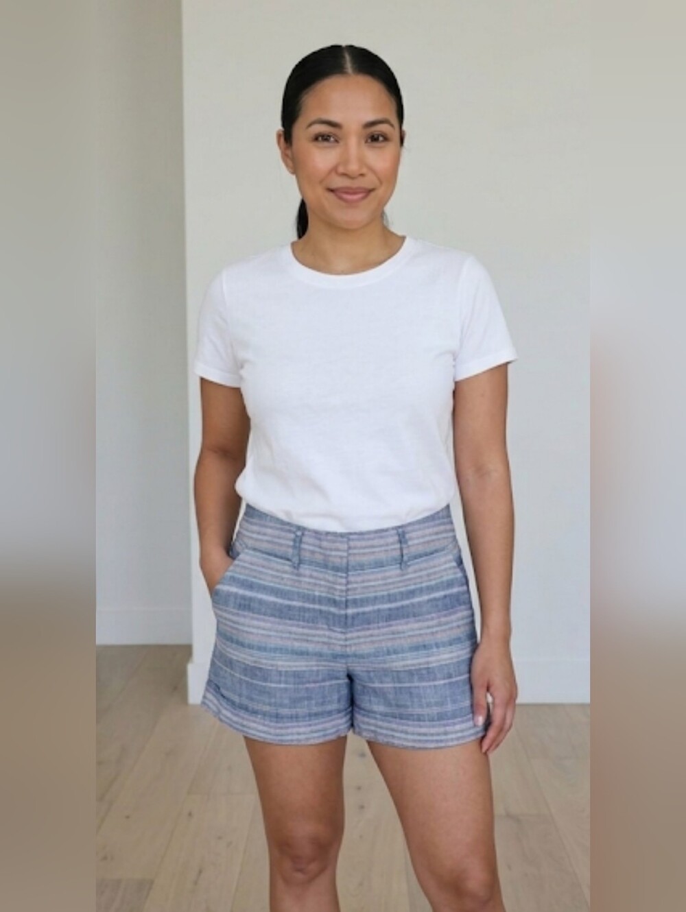 New York & Company 7th Avenue Striped Coastal Shorts - Size 6